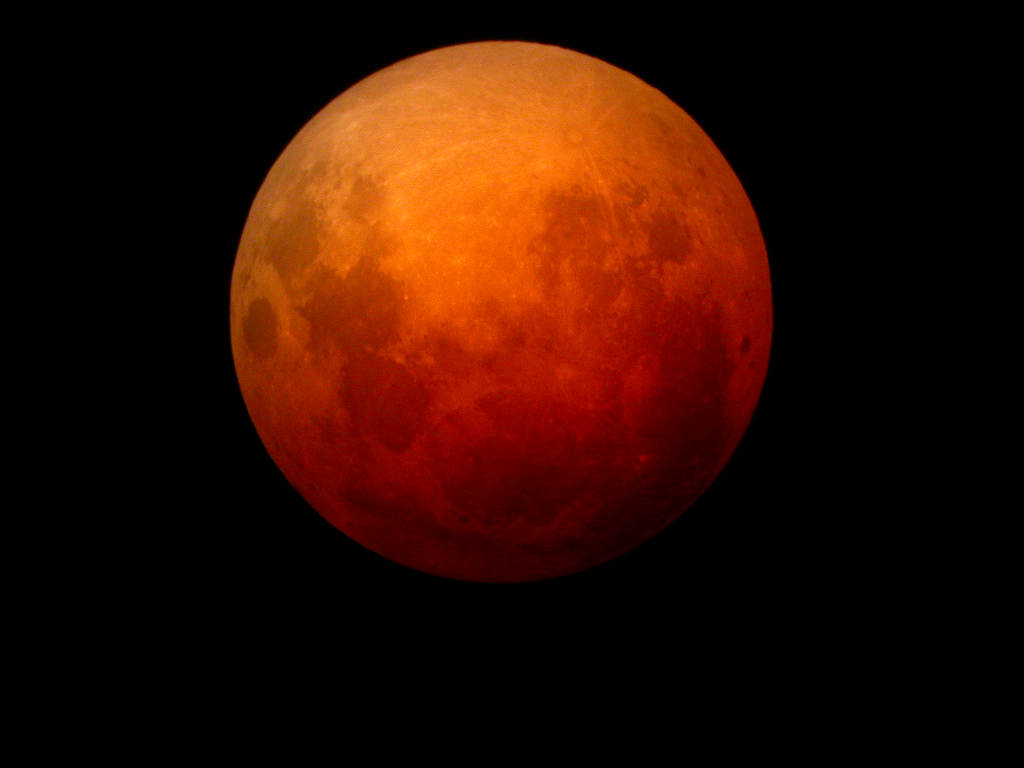 red-moon